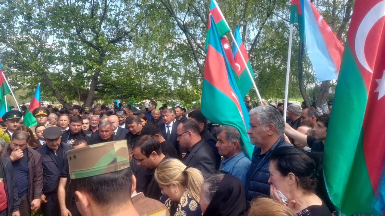 Şəhid Münasib Mehdiyevin nəşinin qalıqları dəfn edildi - FOTOLAR (YENİLƏNİB)